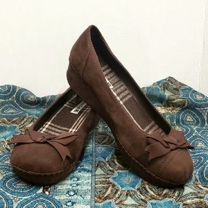 American Eagle NWOT faux suede brown platform 11W